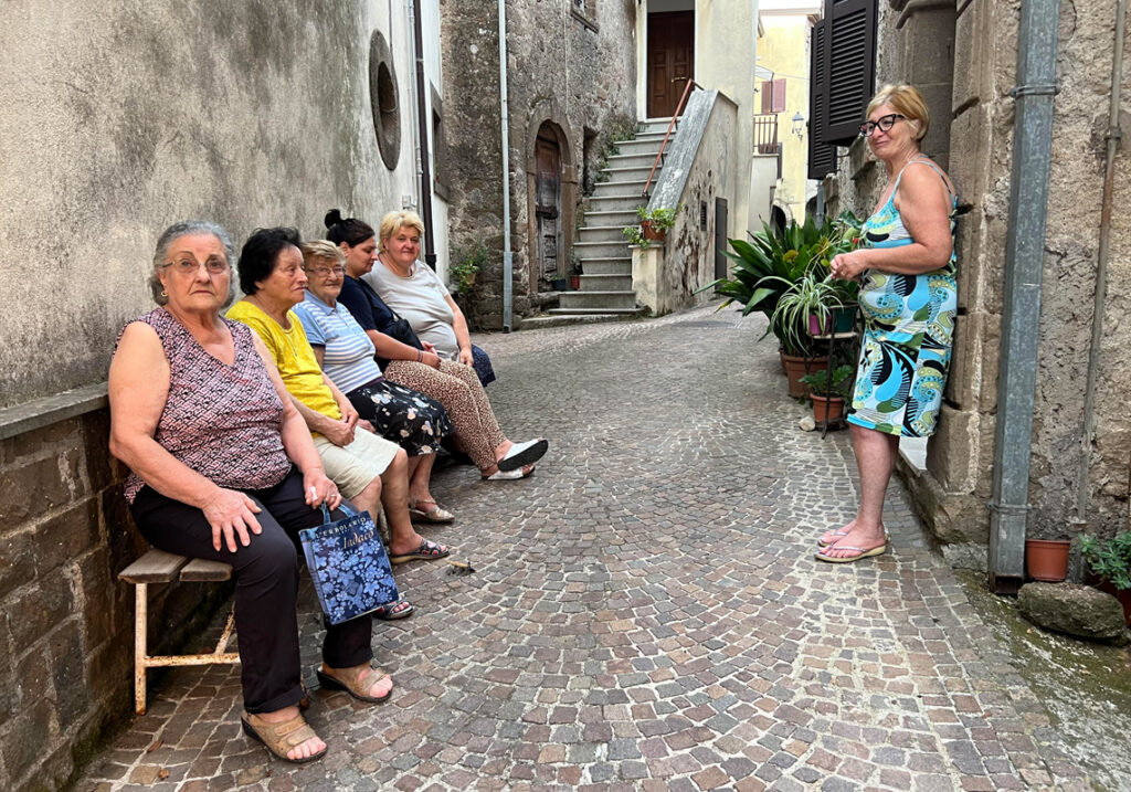 le donne dela vicolo colle ceraso