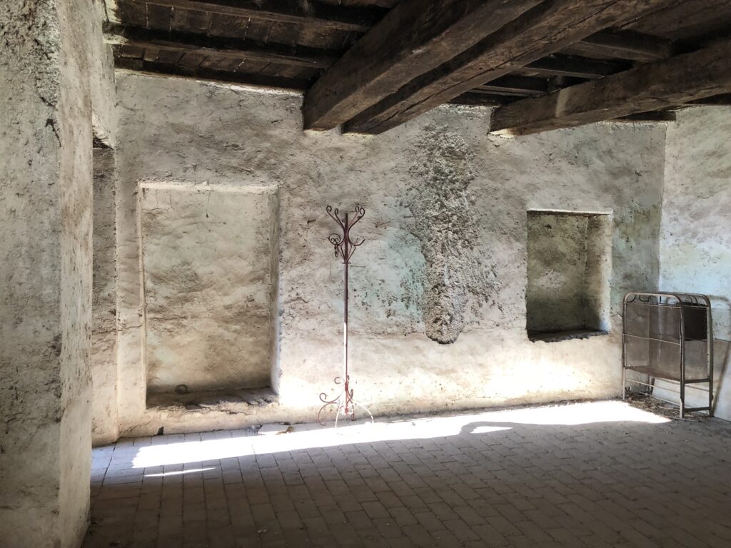 atmosfera dell'edificio storicoio - atmosphäre des historischen bauwerks